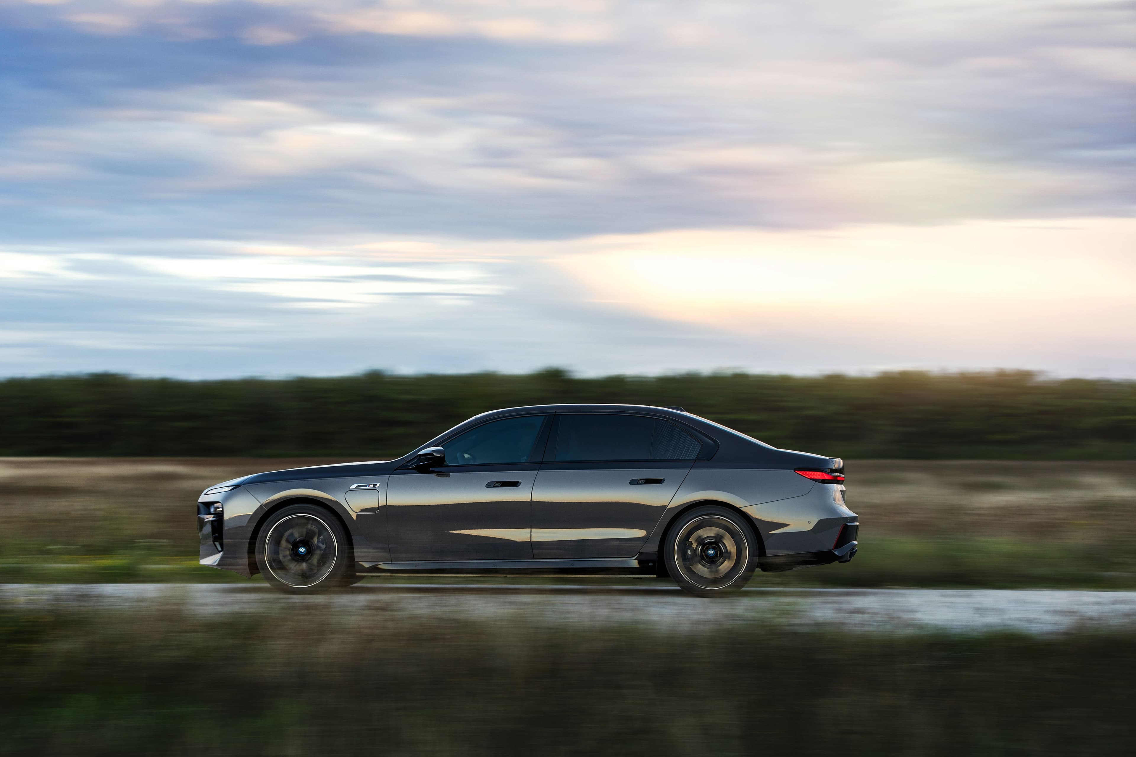 BMW M760e xDrive