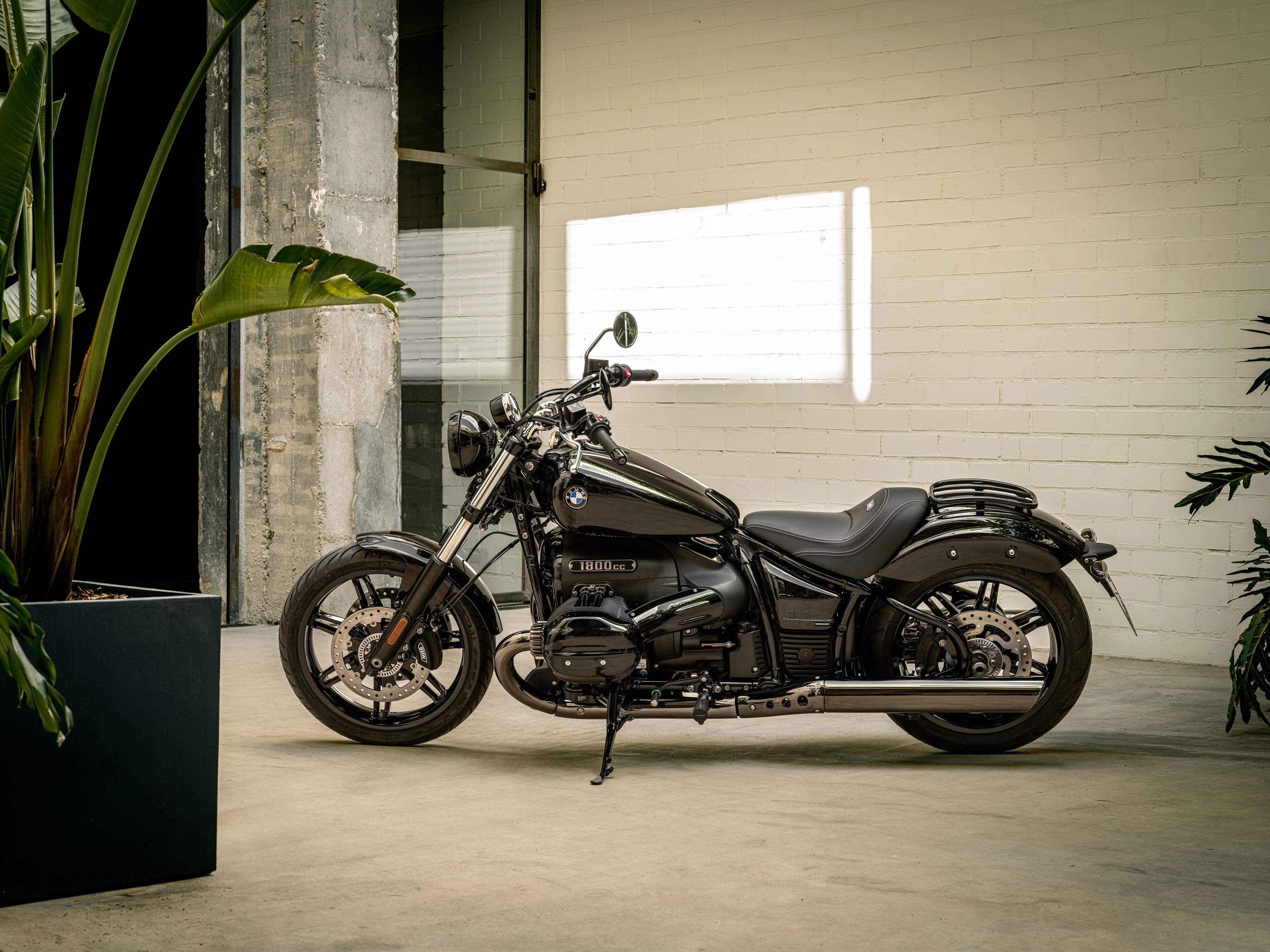 BMW R18