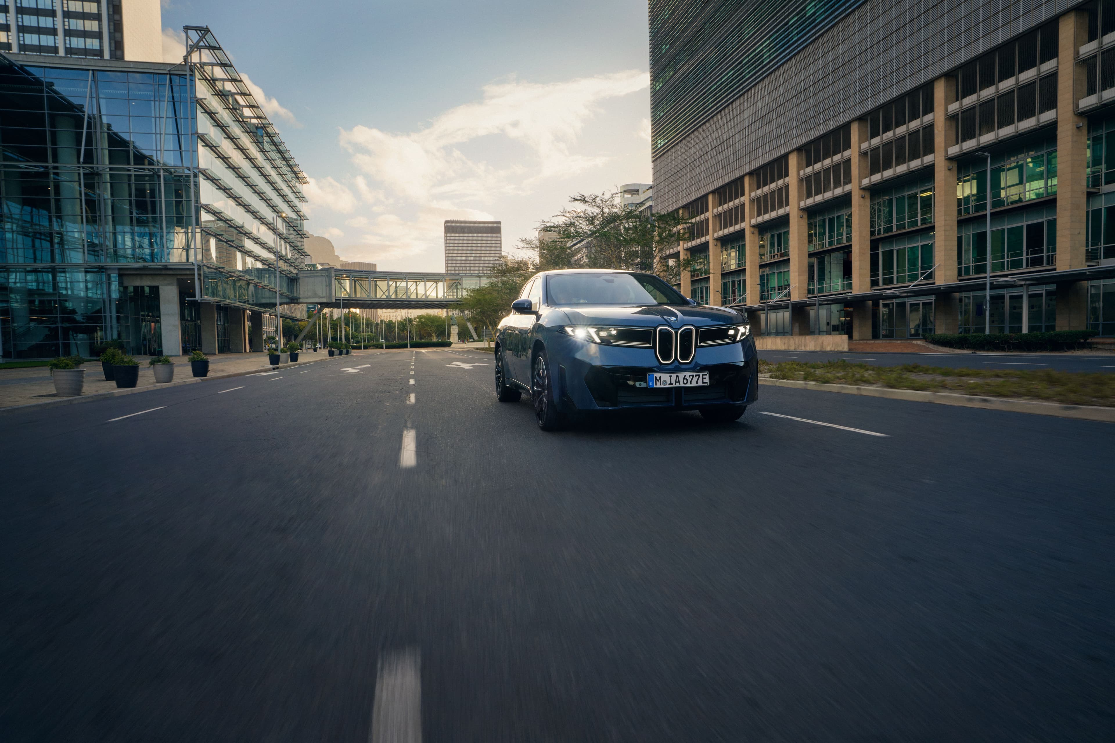 BMW IX3