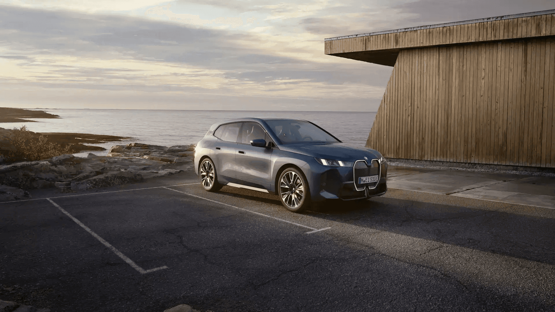 BMW iX