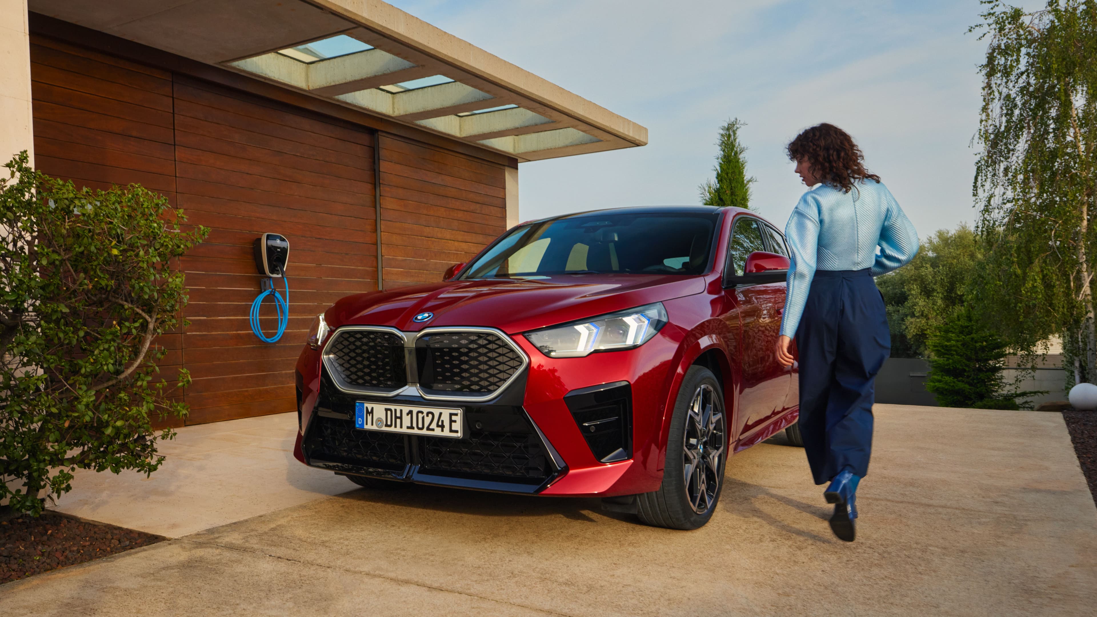 Descubra o BMW iX2 ao volante