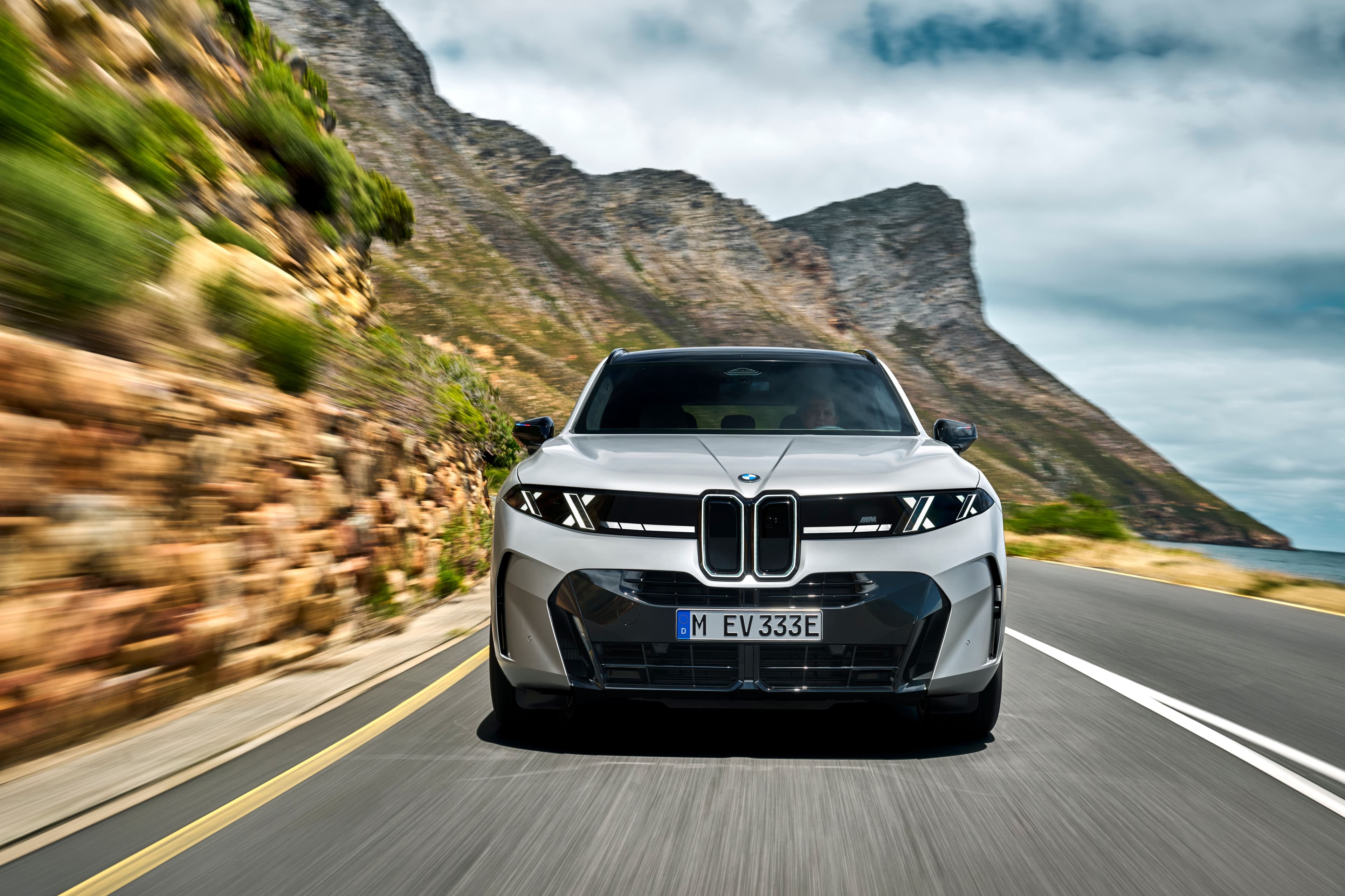 O BMW X5 Híbrido Plug-in. Dois sistemas propulsores, total flexibilidade.