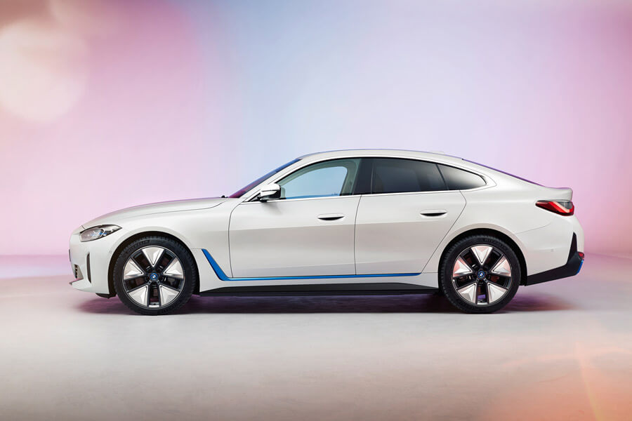 Perspetiva lateral - BMW i4