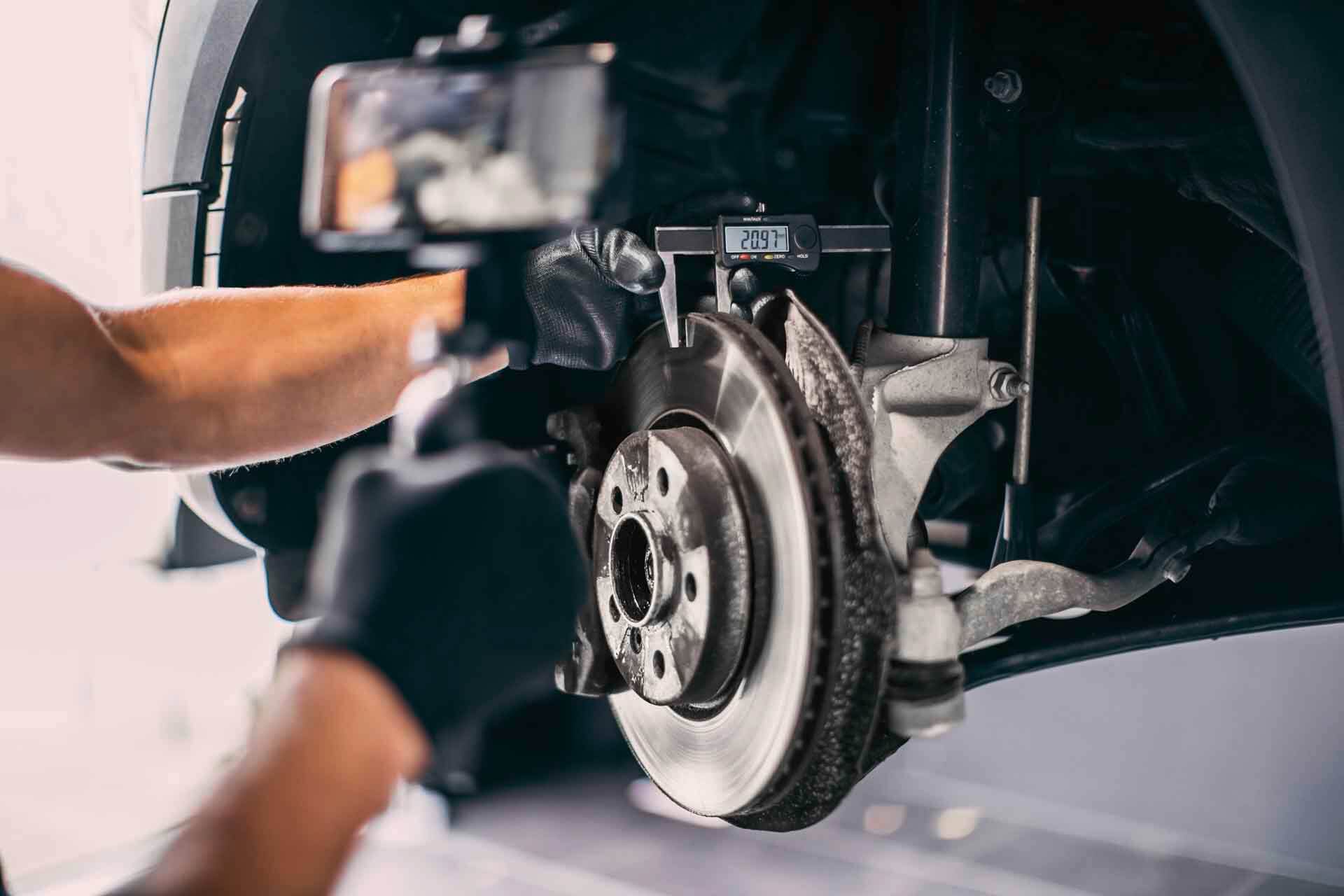 Discos, pastilhas e travões - Campanha BMcar BMW Service